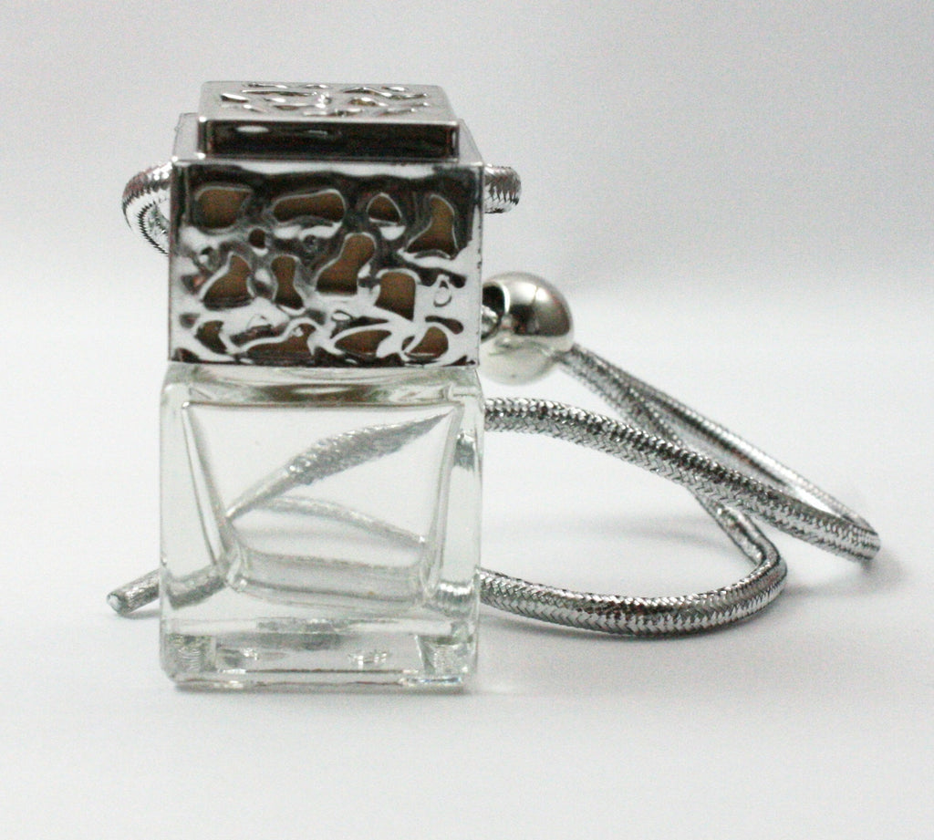 Scented Car Diffuser/Air Freshener and Refill - Spicy & Woody