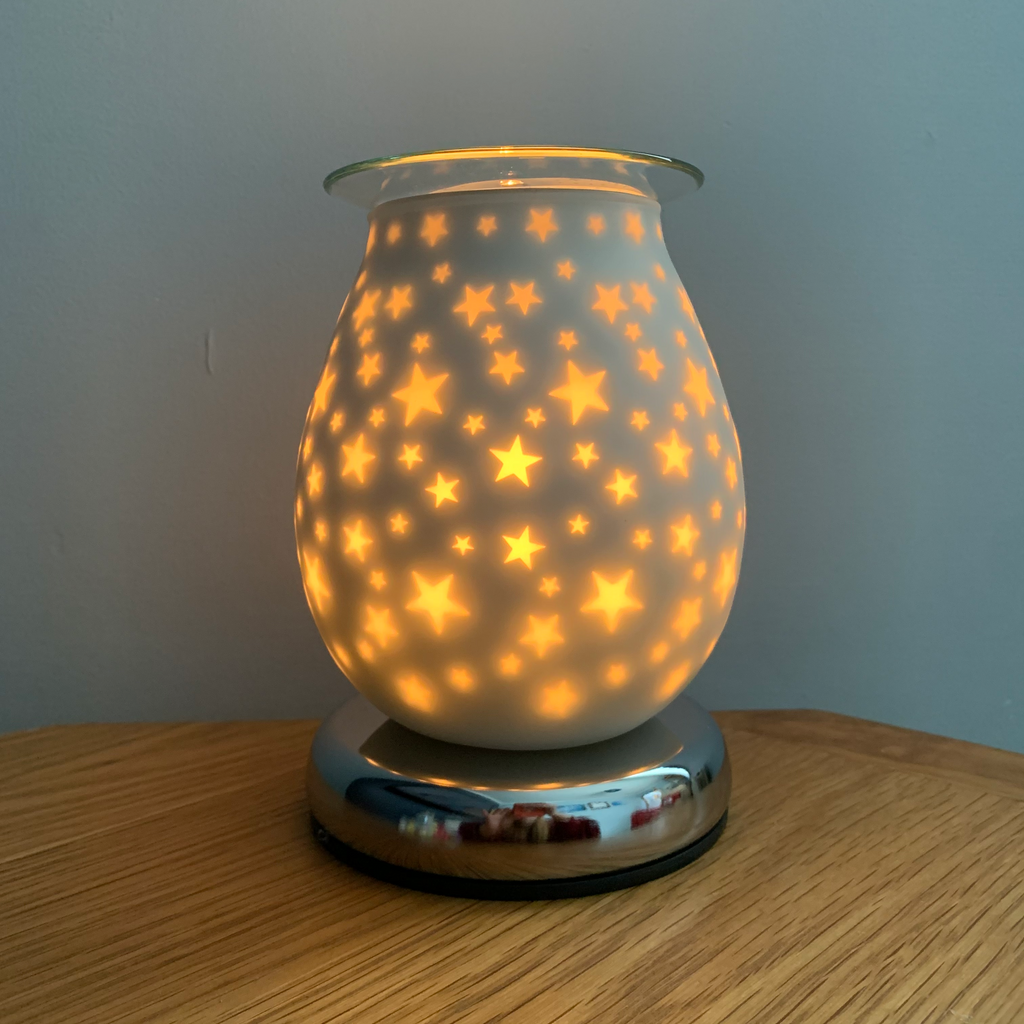 White Satin Star Electric Wax Warmer/Burner with a pack of 10 FREE Scented Melts (3172)